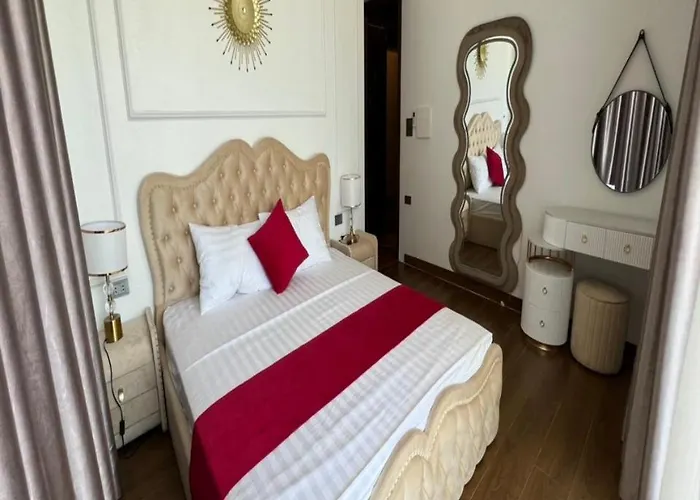 Căn 9 Ngủ Vip Trung Tâm Bãi Cháy Hạ Long