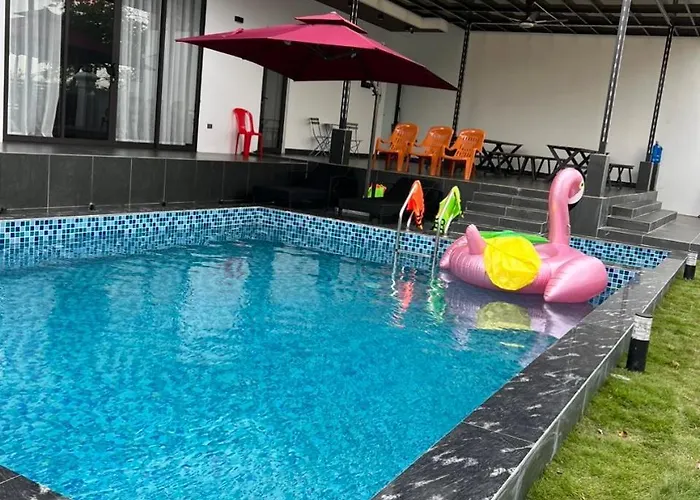 Căn hộ Căn 9 Ngủ Vip Trung Tâm Bãi Cháy *