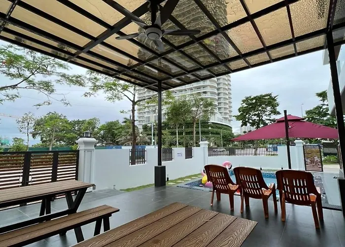 Căn hộ Căn 9 Ngủ Vip Trung Tâm Bãi Cháy *