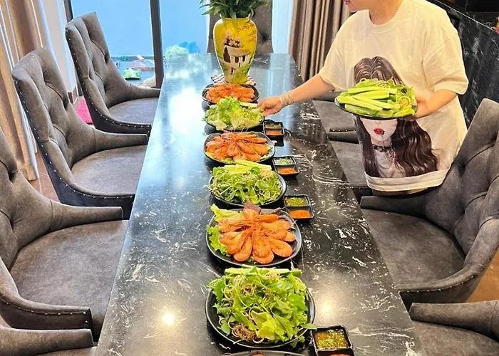 Căn 9 Ngủ Vip Trung Tâm Bãi Cháy